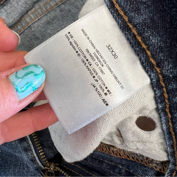 Old Navy Boot Cut Semi-evase jeans - Picture 3 of 4